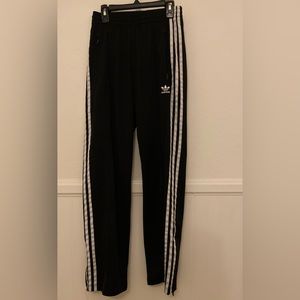 Womens Addidas sweatpants